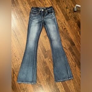 15) American Eagle hi-rise flare jeans size 2 long NEW WITH TAGS